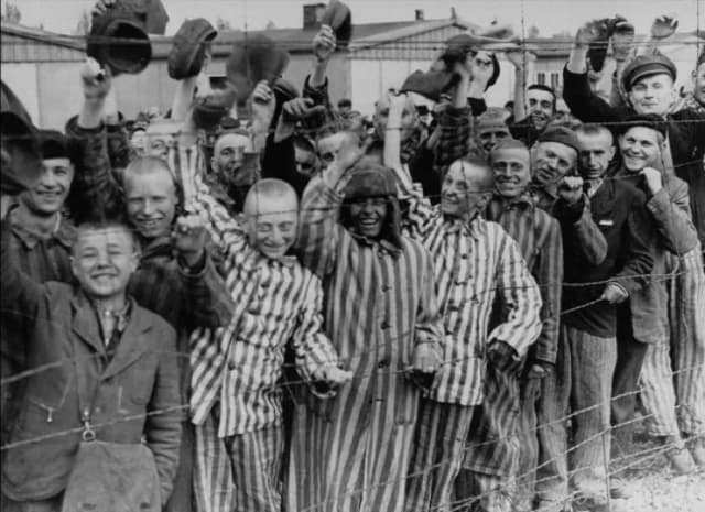 Kto wyzwolił Auschwitz? Niezwykłe wydarzenia i bohaterowie tej akcji