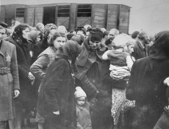 Jak mordowano w Auschwitz - brutalne metody eksterminacji więźniów